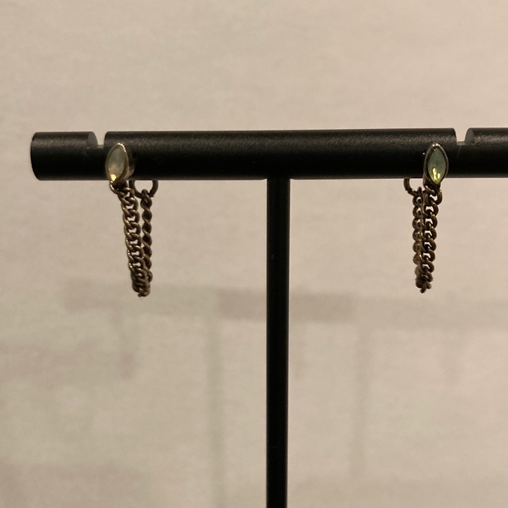 Cool chain studs